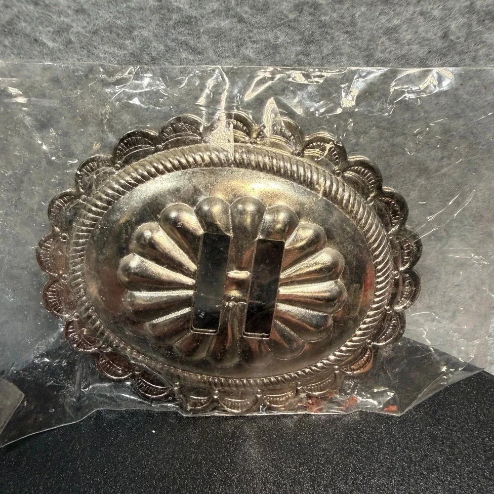 Vintage Silver Tone Belt Buckle Blank Oval Western Craft DIY NOS‎ Scalloped Edge
